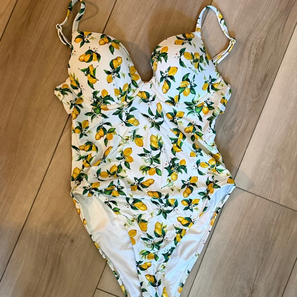 VS | Lemon Print One-Piece Swimsuit | like new - Picture 1 of 5